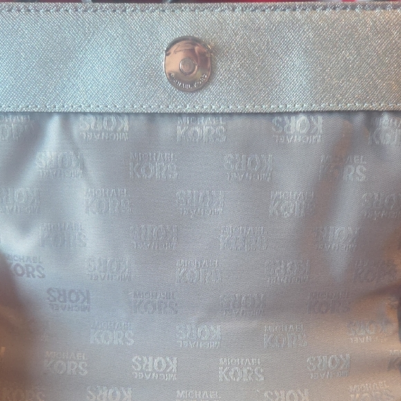 Michael Kors Metallic Silver Mini Crossbody with Crystal Trim - Picture 4 of 11
